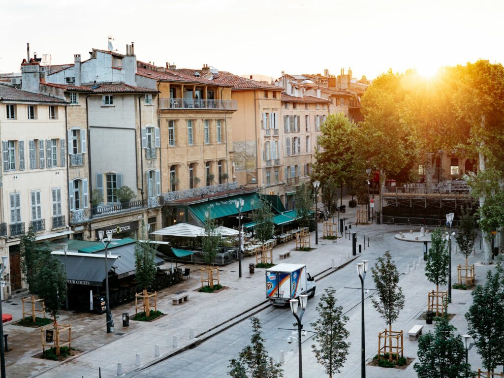 Best Time to Visit Aix-en-Provence